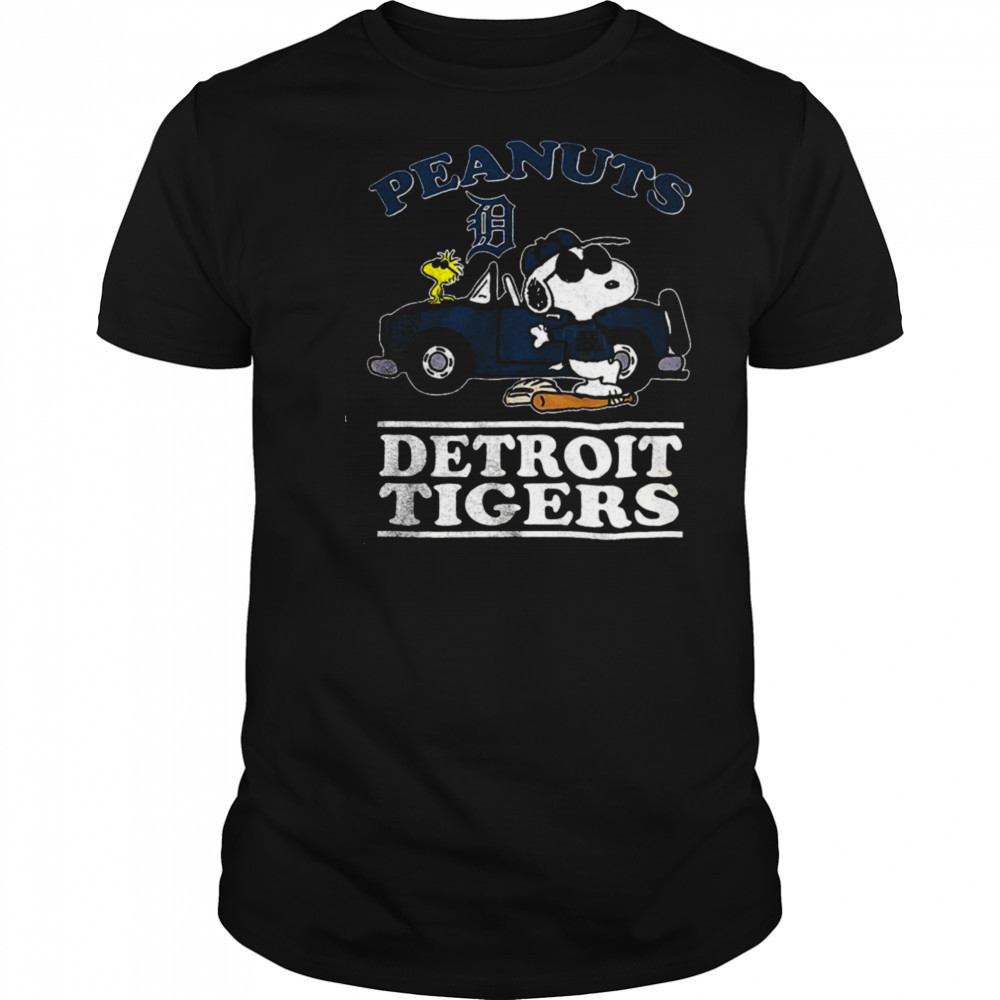 Detroit Tigers Peanuts Snoopy driving car shirt