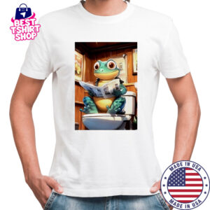 Green Gecko reads Morning Newspaper Rustic Wood Bathroom shirt