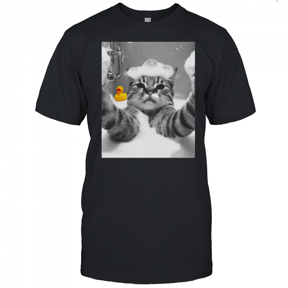 Cat Selfie in Bathtub T-Shirt Cat Selfie in Bathtub T-Shirt
